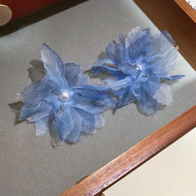 Floral Pearl Ear Stud Faux Mesh