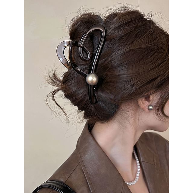 Pearl Heart Claw Hair Faux