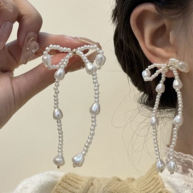 Faux Dangle Pearl Earring Bow