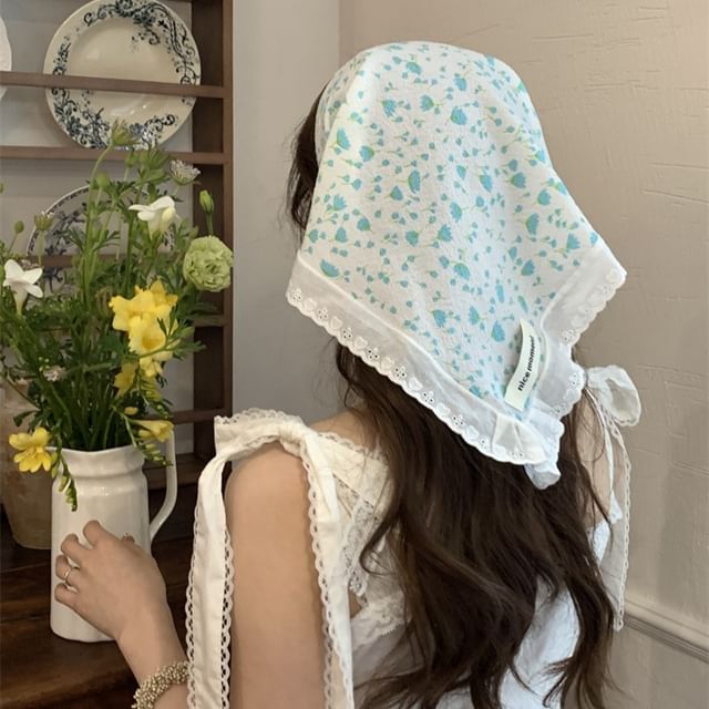 Scarf Designs) Embroidered Lace Triangle Head (Various