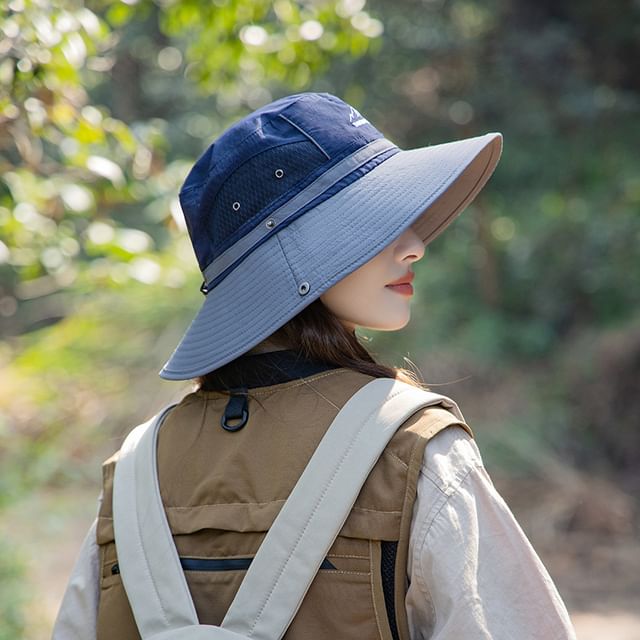 Boonie Embroidered Hat Mountain