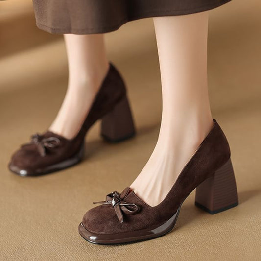 Bow Heel Pumps Block