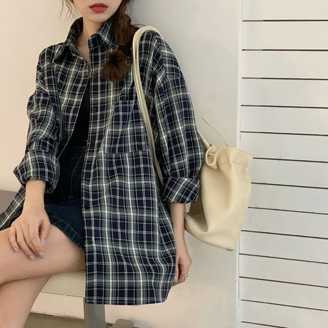 Long-Sleeve Plaid Shirt / Drawstring Waist Baggy Pants