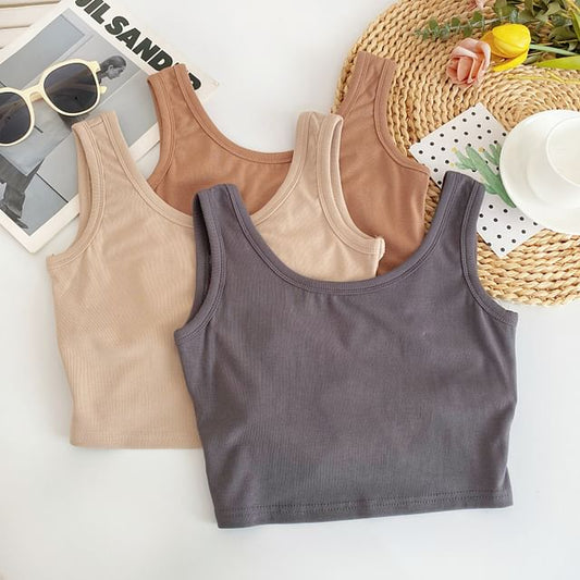 Scoop Neck Plain Crop Tank Top