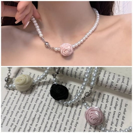 Floral Pearl Faux Necklace