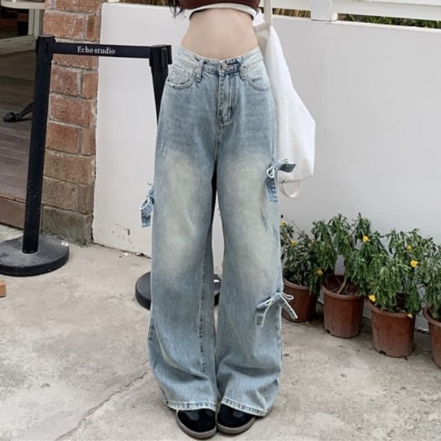 Wide Bow Leg Mid Waist Jeans Washed