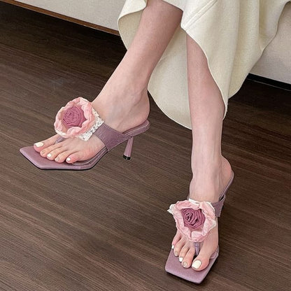 Flip Low Accent Flower Heel Flops