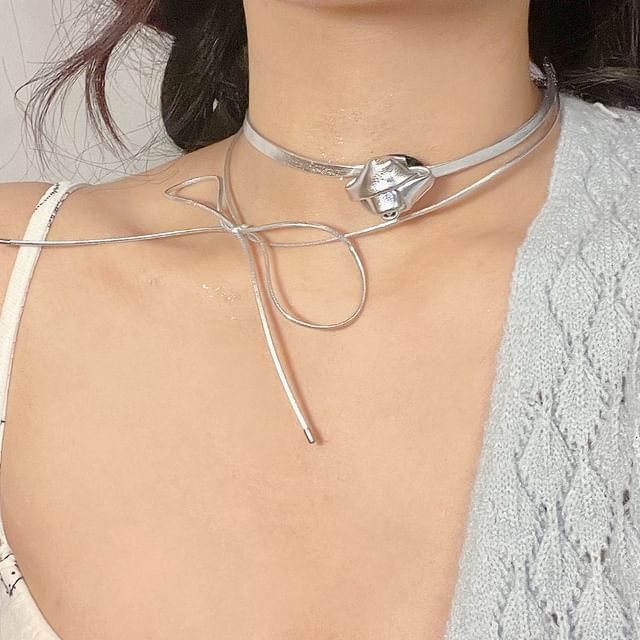 Floral Leather Layered Bow Faux Choker