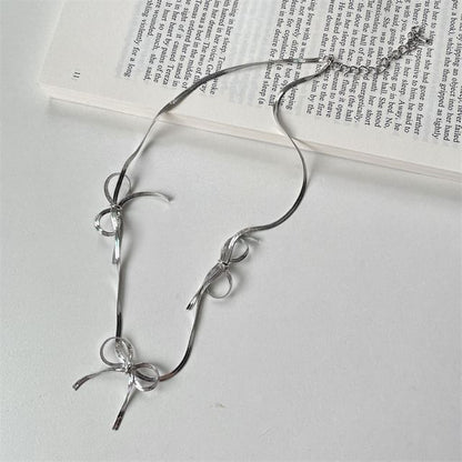 Chain Necklace Bow Snake