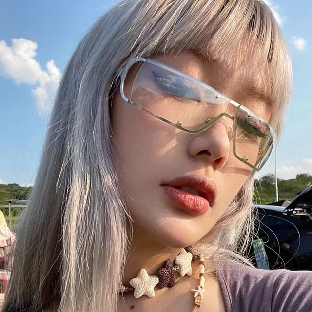 Sunglasses Metallic Frame