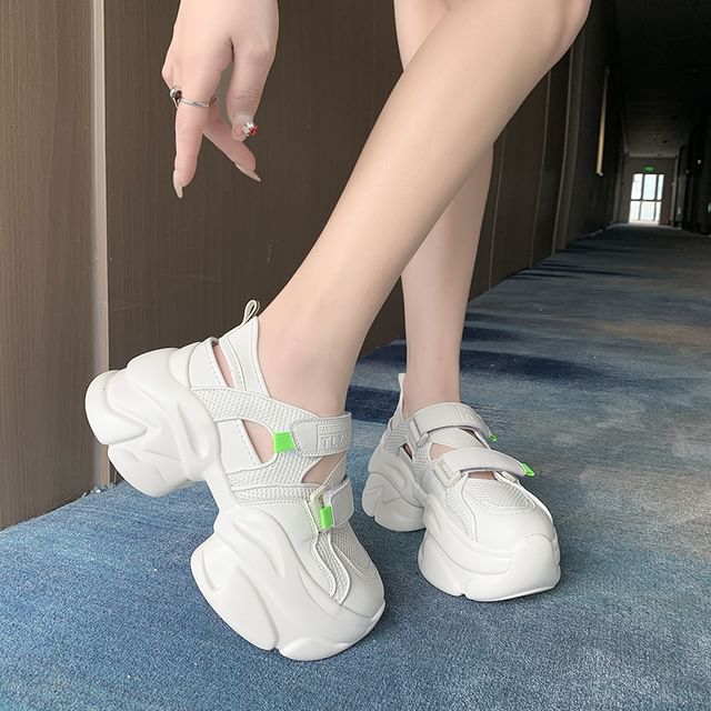 Panel Sneakers Platform Cutout