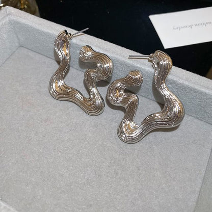 Earring Hoop Copper Wavy