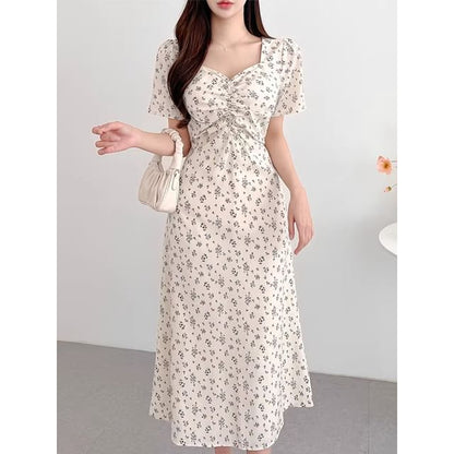 Short-Sleeve V-Neck Floral Maxi A-Line Dress