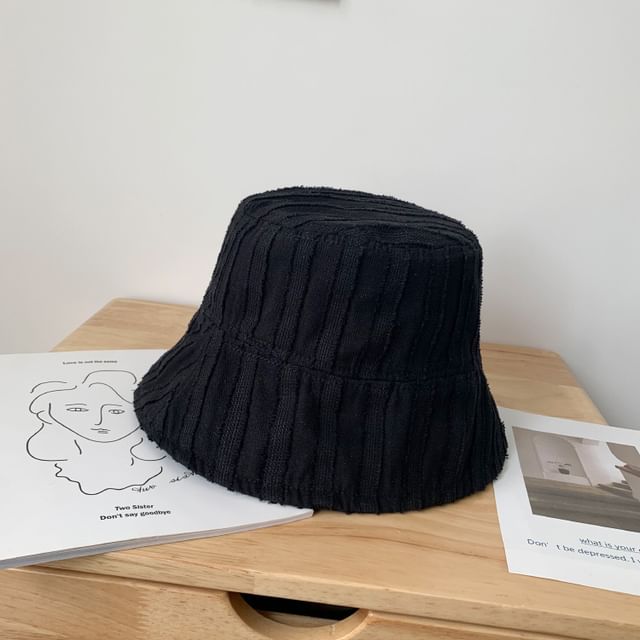 Frayed Hat Bucket Plain
