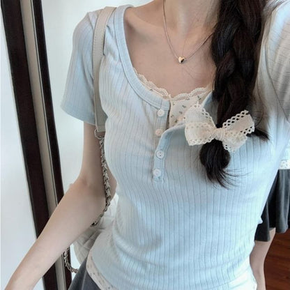 Short Sleeve Scoop Neck Mock Two-Piece Floral Print Panel Lace Trim Slim Fit T-Shirt