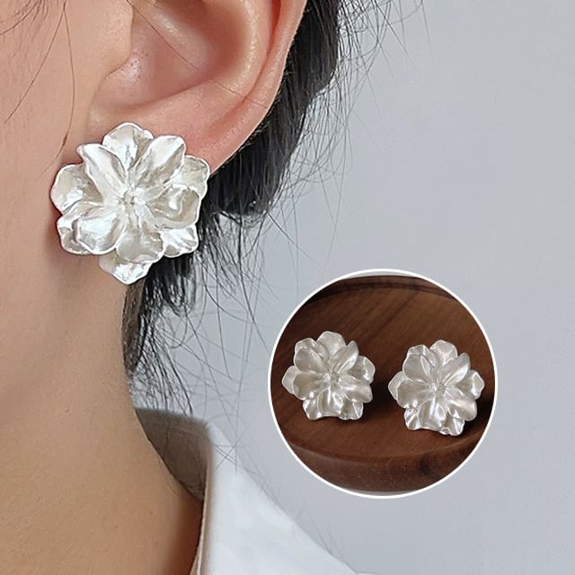 Earring Resin Floral Stud