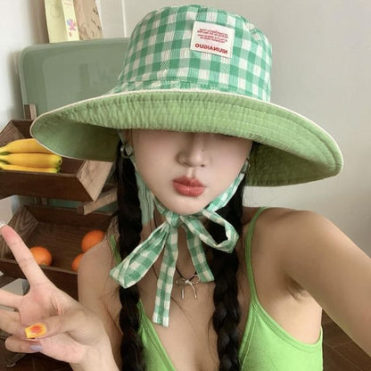Chin Strap Gingham With Bucket Hat