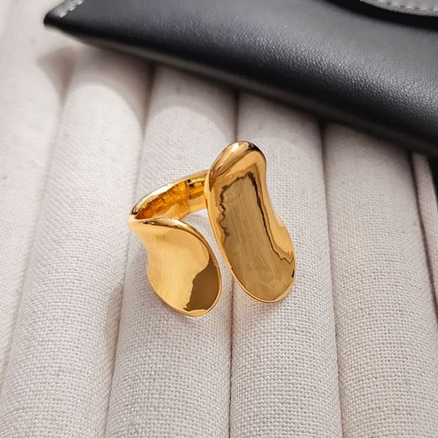 Metallic Thick Ring