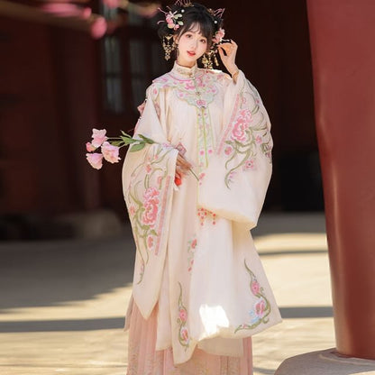 Set: Floral Embroidered Hanfu Long Blouse + Maxi Skirt + Scarf