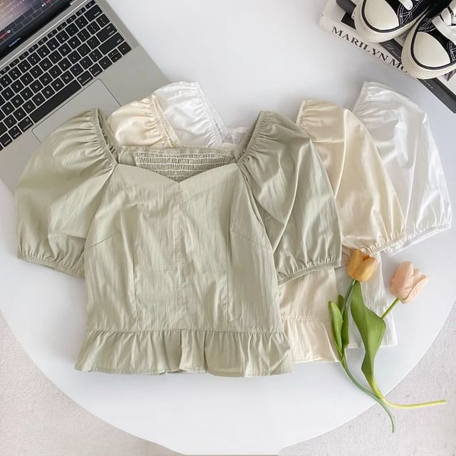 Short-Sleeve Square Neck Plain Ruffle Blouse