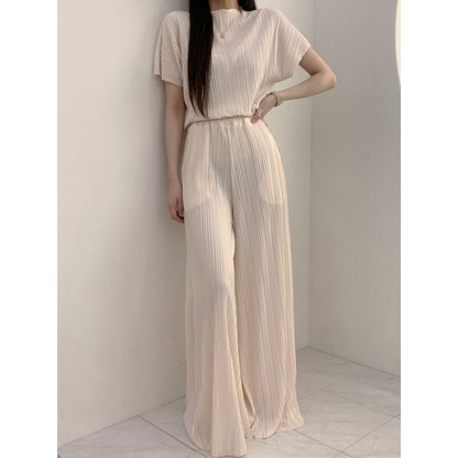 Set: Short-Sleeve Mock Neck Plain Pleated Top + Elastic Waist Wide Leg Pants