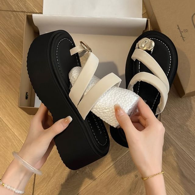 Toe Loop Platform Slide Sandals