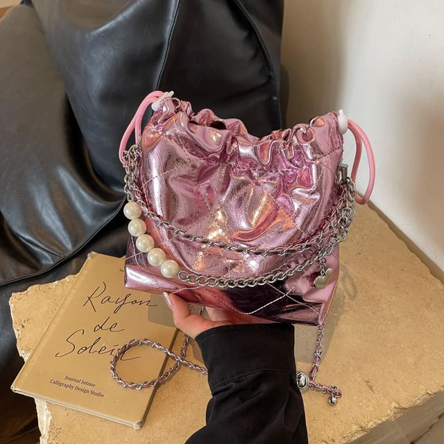 Chain Bucket Strap Bag Quilted