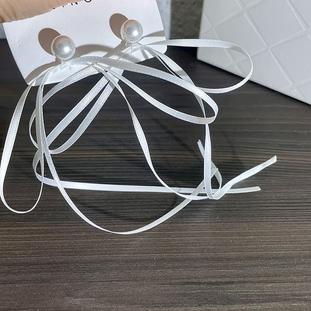 Faux Earring Bow Pearl
