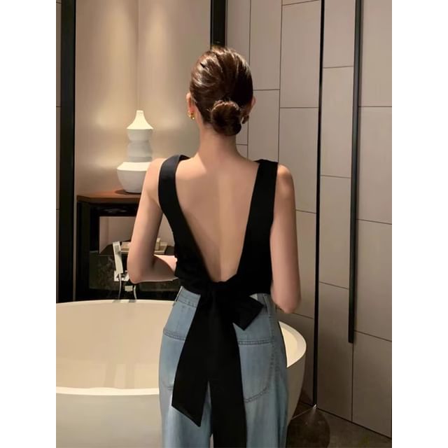 Sleeveless Open Back Plain Crop Top