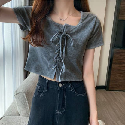 Plain Neck Top Short-Sleeve Square Up Lace