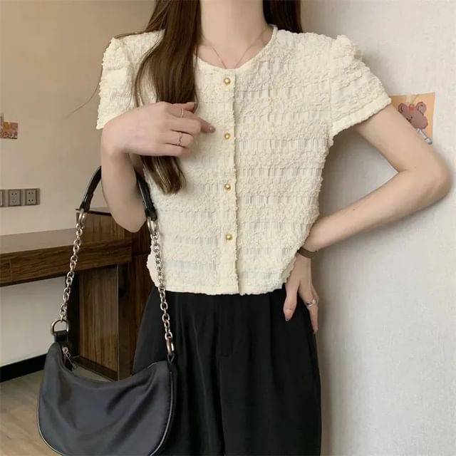 Plain Top Short-Sleeve Frill Neck Button Round