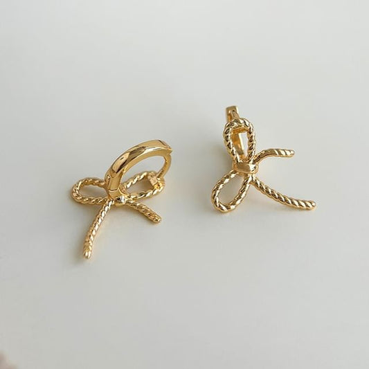 Bow Alloy Huggie Earring