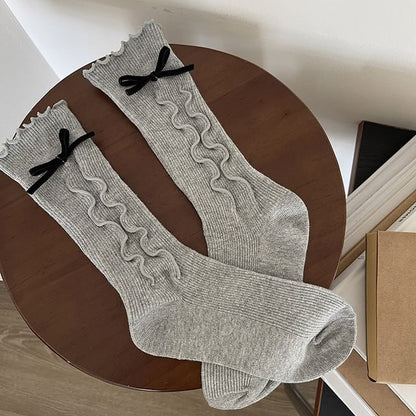 Ruffle Trim Bow Socks