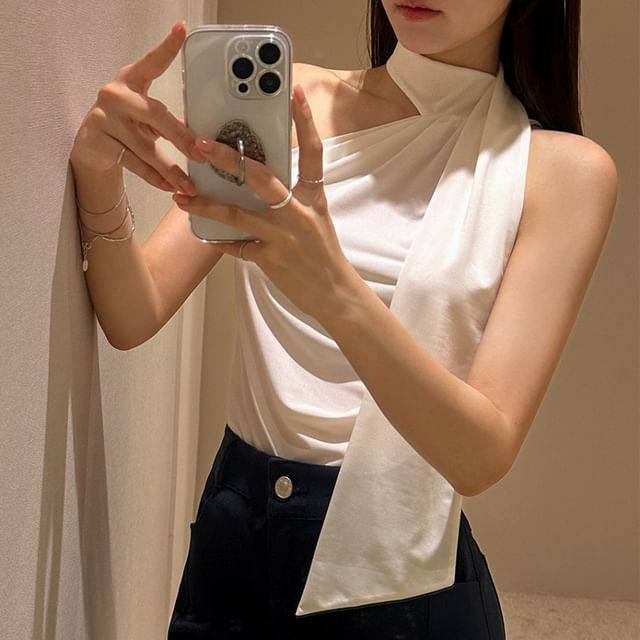 Halter Turtleneck Plain Asymmetrical Slim Fit Top