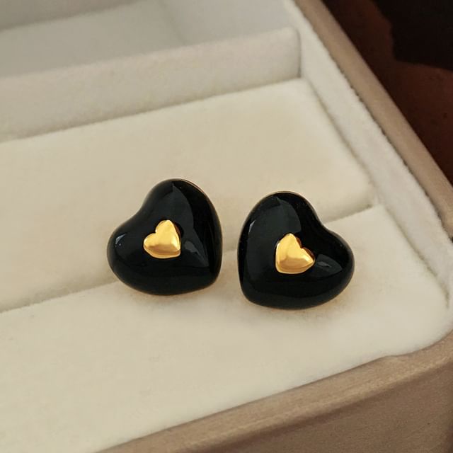 Enamel Heart Stud Earring