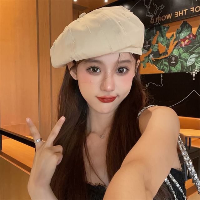 Distressed Beret Plain
