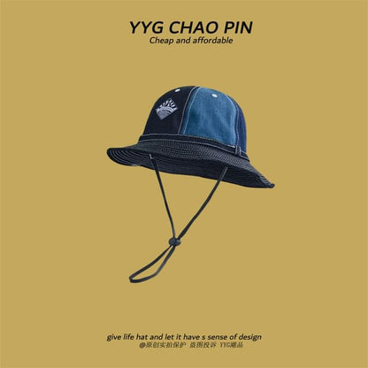 Contrast Bucket Denim Stitching Applique Hat