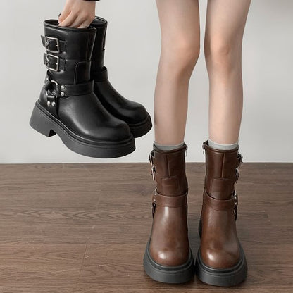 Short Buckled Plain Boots Platform