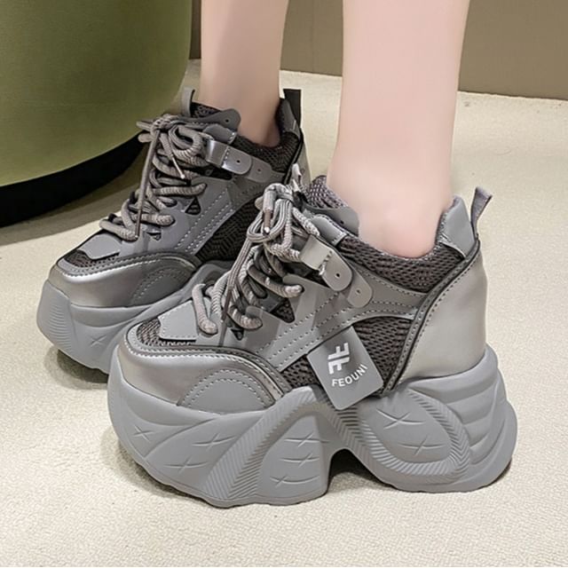 Hidden Sneakers Wedge Mesh Panel Platform