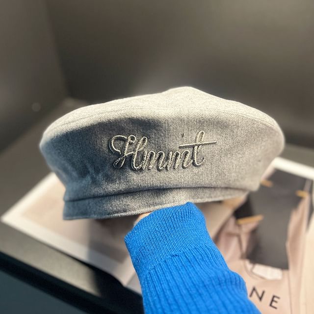 Lettering Beret Embroidered
