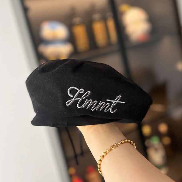 Lettering Beret Embroidered