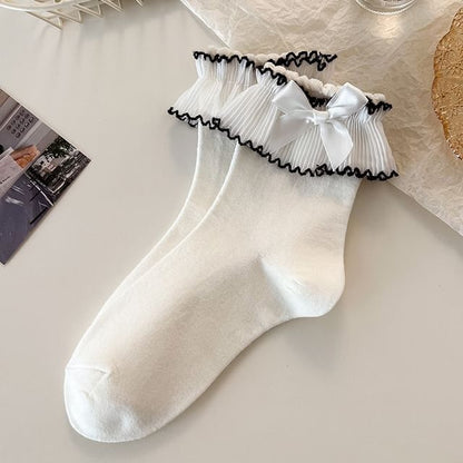 Ruffle Contrast Trim Socks