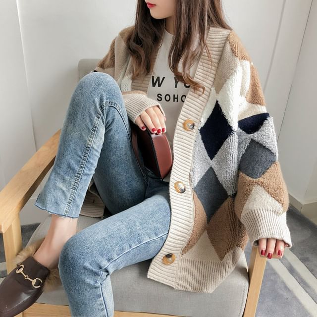 Oversized Argyle V-Neck Cardigan in 5 Colors