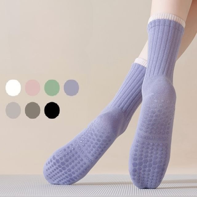 Chaussettes courtes de yoga côtelées à bordure contrastante / Ensemble