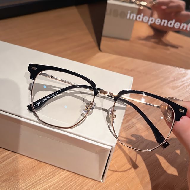 Metal Frame Eyeglasses