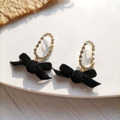 Ribbon Dangle Clip / Earring On