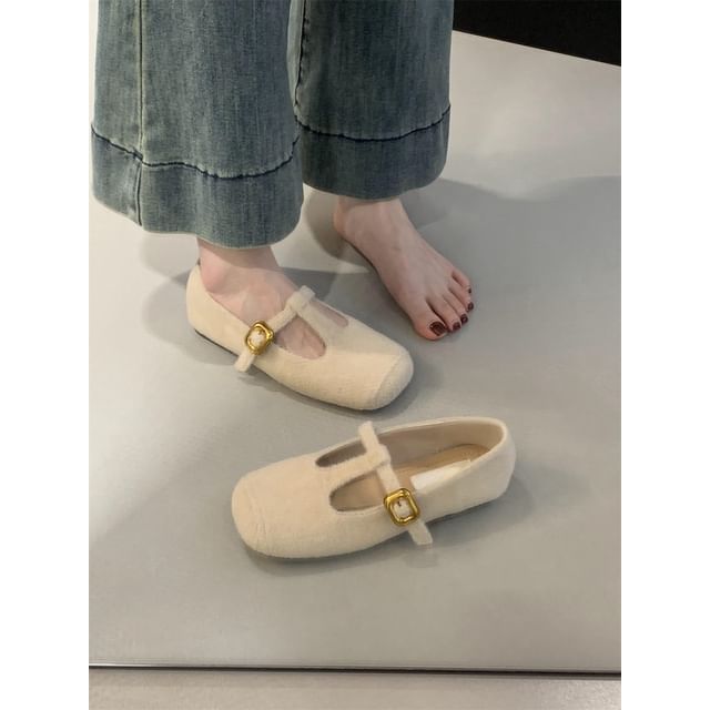 Flats T-Strap Plain