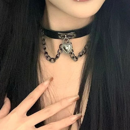 Heart Chain Choker