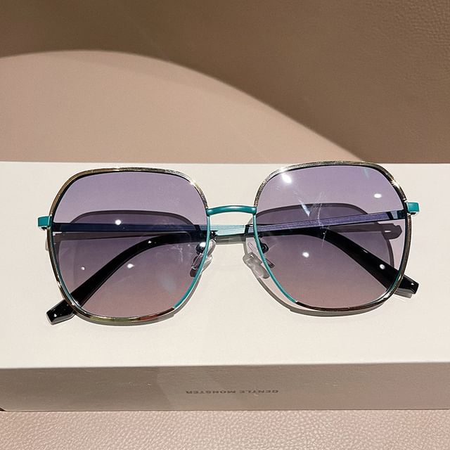 Round Frame Sunglasses