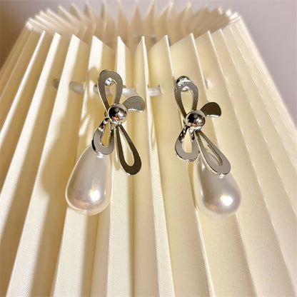 Pearl Faux Drop Earring Bow